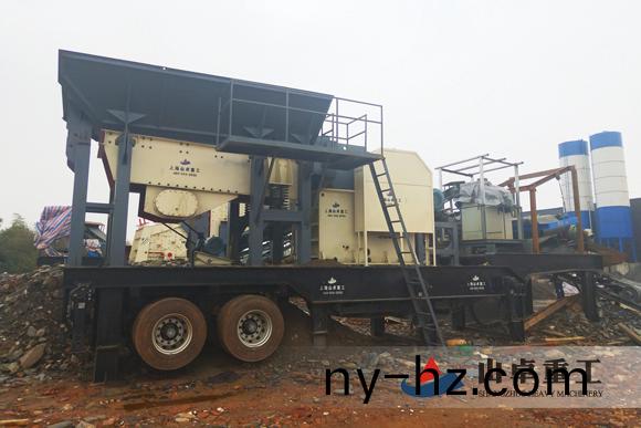 迻動(dòng)(dong)破碎機(jī)